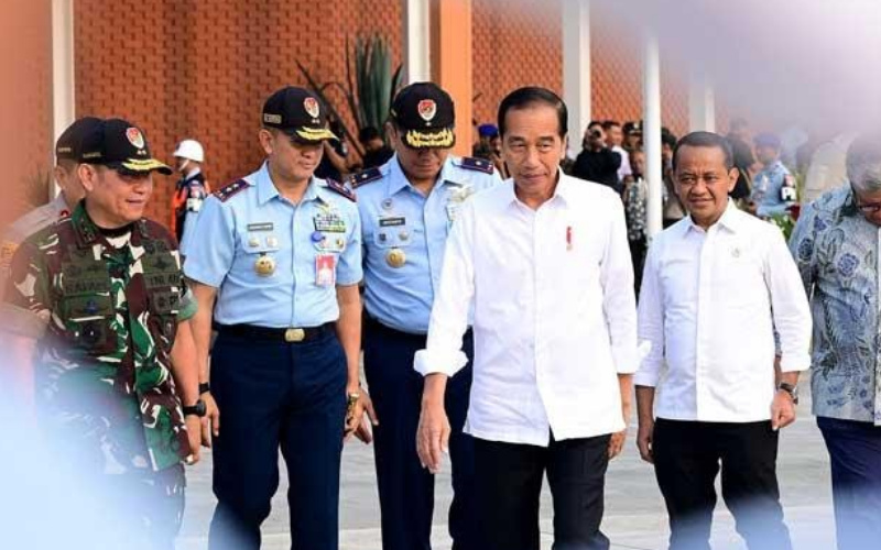 Keberangkatan Presiden Joko Widodo di Lanud Halim Perdanakusuma, untuk kunjungan kerja ke Provinsi Nusa Tenggara Barat (NTB), pada Senin, 23 September 2024. Foto Sekretariat Presiden